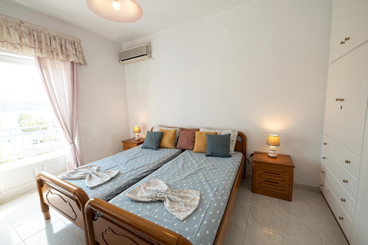 Rigos House At Askeli Beach, Poros Island Villa Poros Town Exterior photo