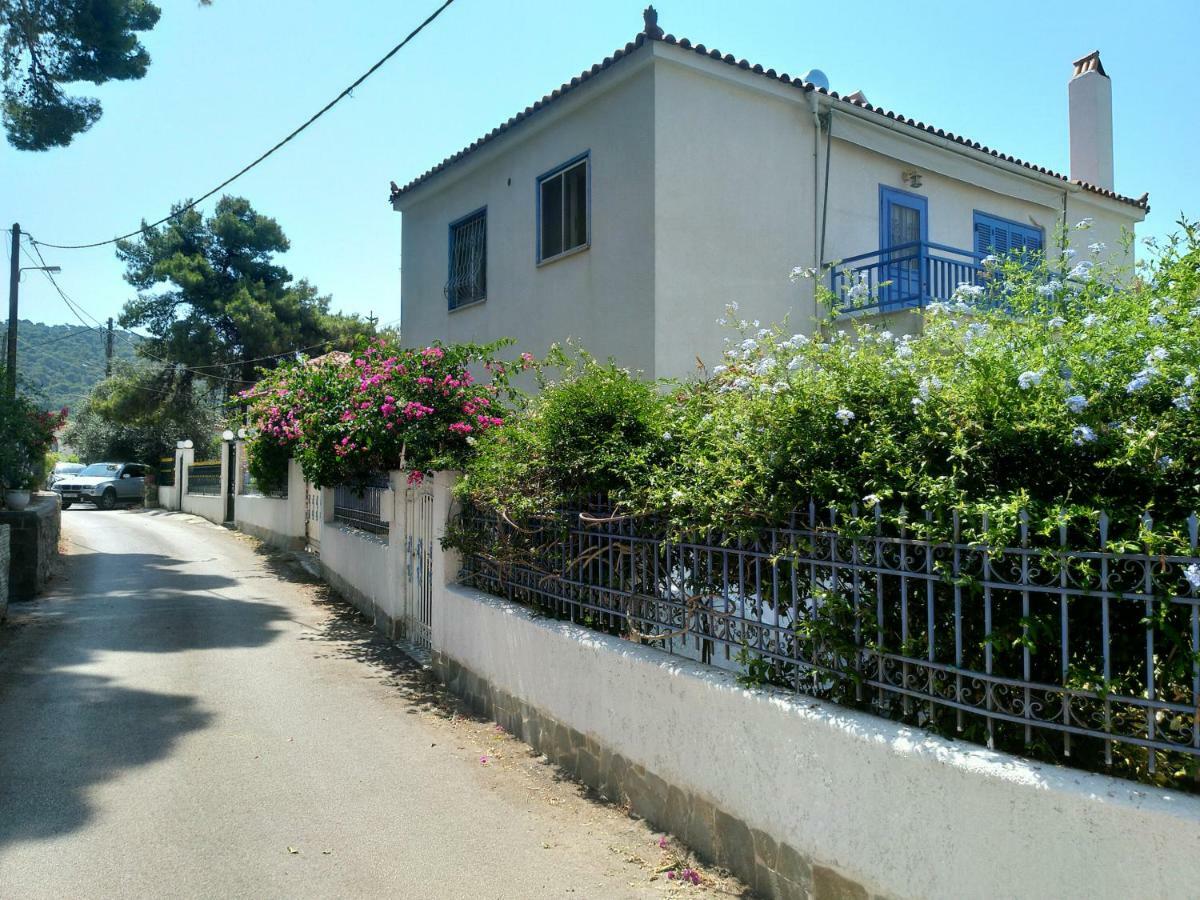 Rigos House At Askeli Beach, Poros Island Villa Poros Town Exterior photo